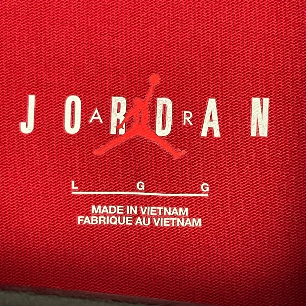 Jordan men red